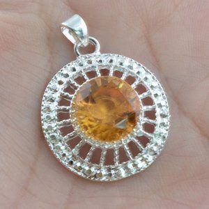 ** NWOT ** CITRINE & TOPAZ PENDANT NECKLACE